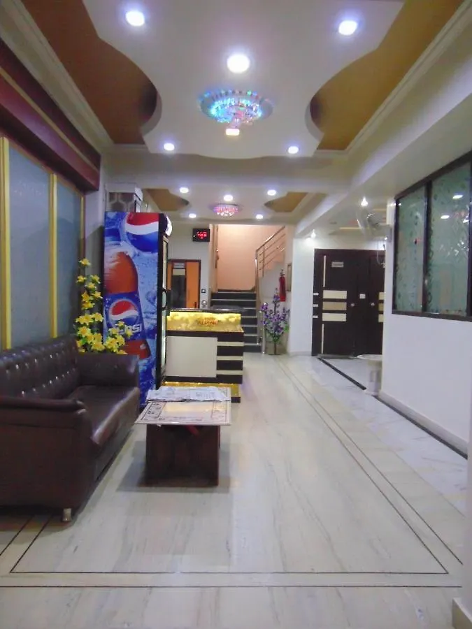 ***  Fabexpress Alpine Hotel Agra  India