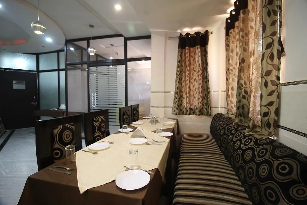 Fabexpress Alpine Hotel Agra  India