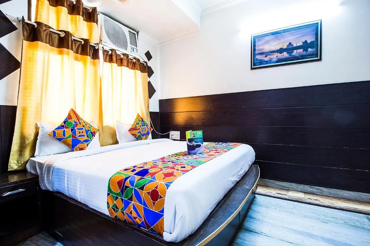 Fabexpress Alpine Hotel Agra